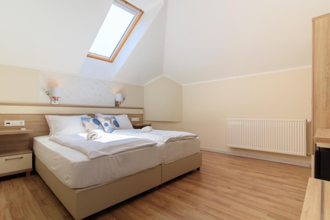 Villa Marina Inn Siófok Zewnętrze zdjęcie